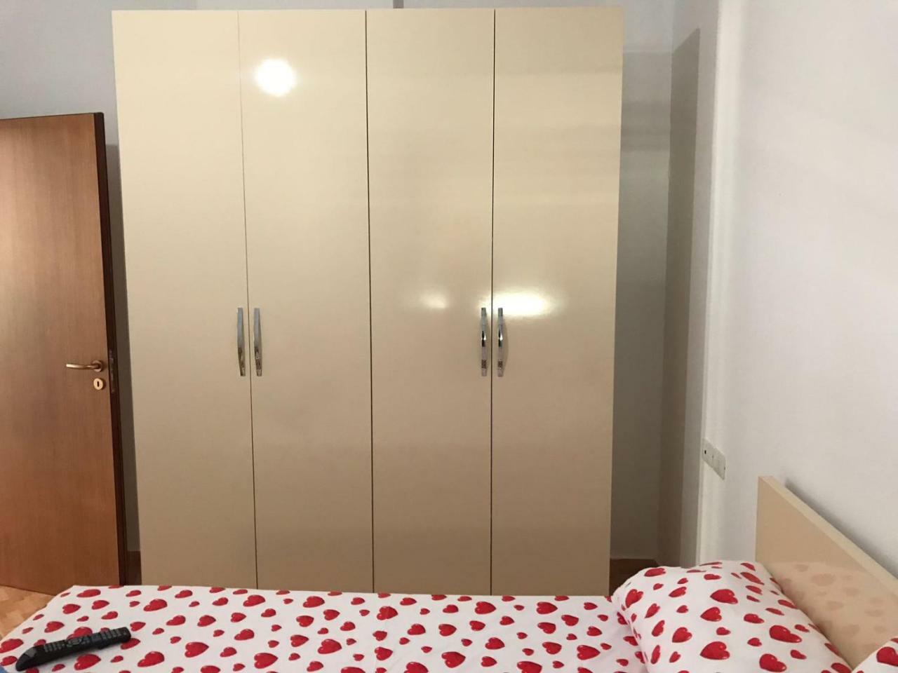 Residence Giulia Вльора Екстер'єр фото